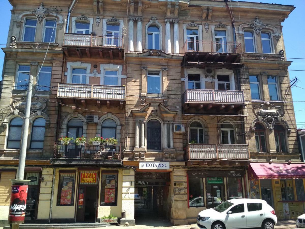 Apartments Ilona Odesa Exterior foto